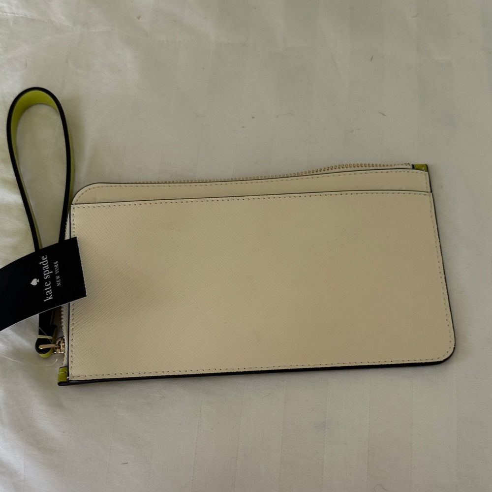 Kate Spade Chartreuse Wristlet - Picture 7 of 8
